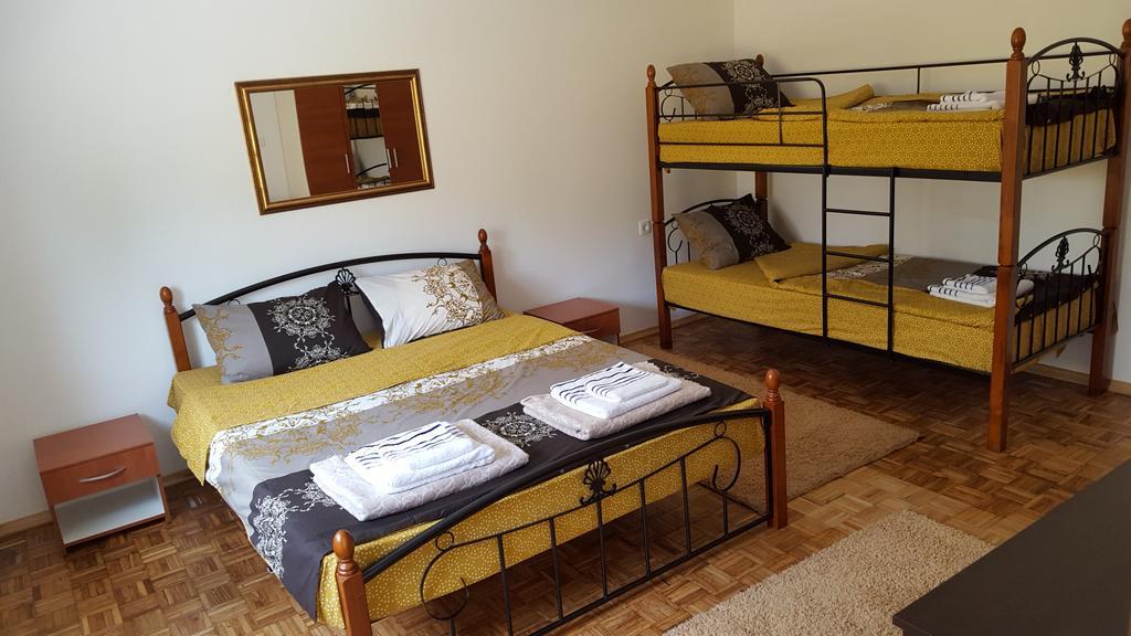 Central Apartment Nikšić Extérieur photo